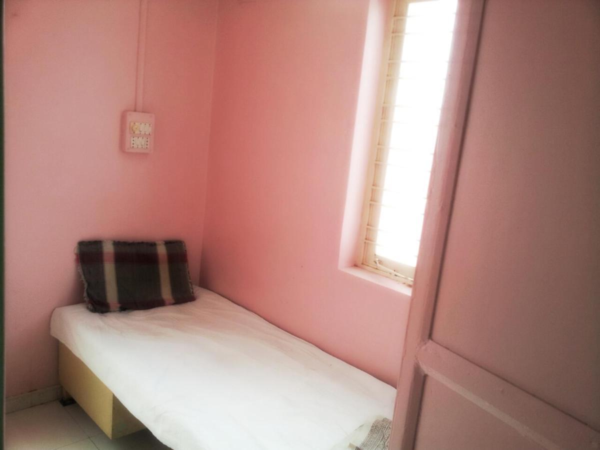Shree Balaji Guest House Nashik Bilik gambar